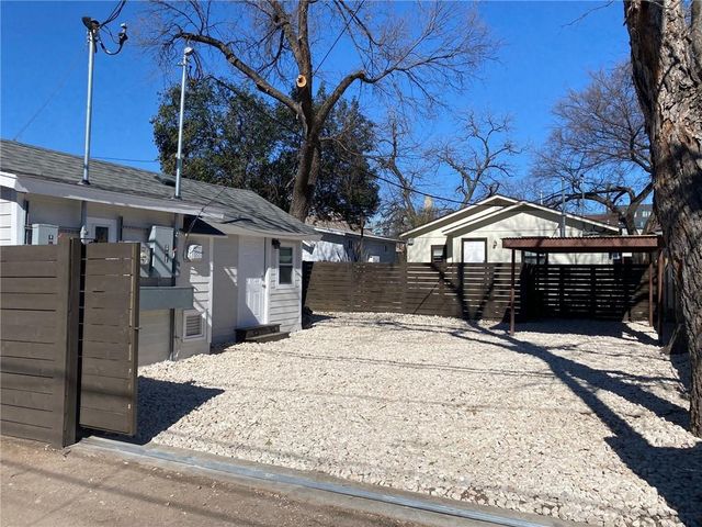 1105 E 3rd ST B, Austin, TX 78702