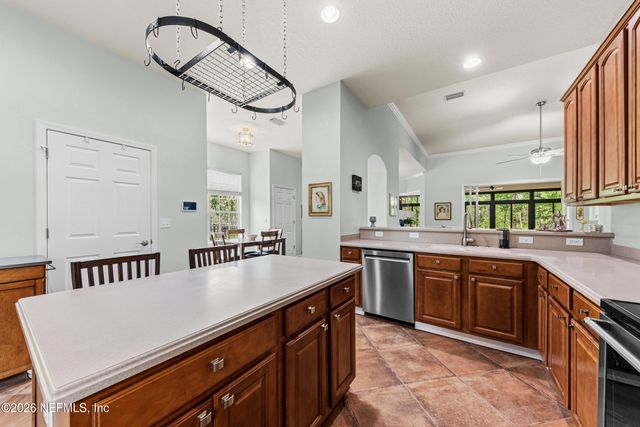 1015 GREEN PINE Circle, Orange Park, FL 32065