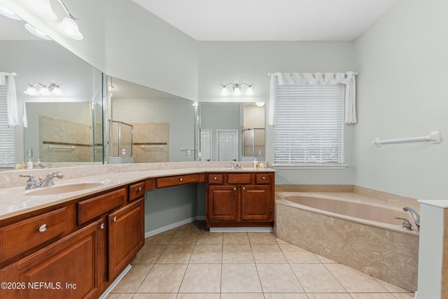 1015 GREEN PINE Circle, Orange Park, FL 32065