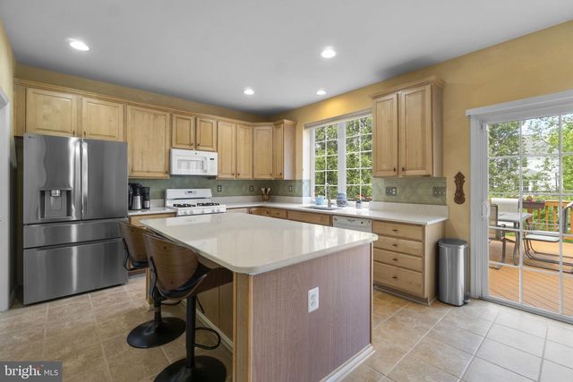 6418 ERIN DR, Clarksville, MD 21029