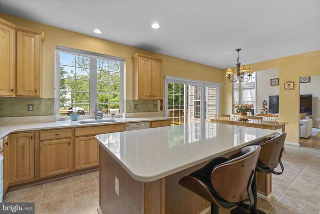 6418 ERIN DR, Clarksville, MD 21029