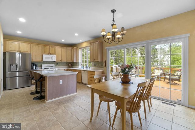 6418 ERIN DR, Clarksville, MD 21029