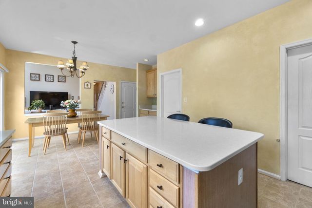 6418 ERIN DR, Clarksville, MD 21029