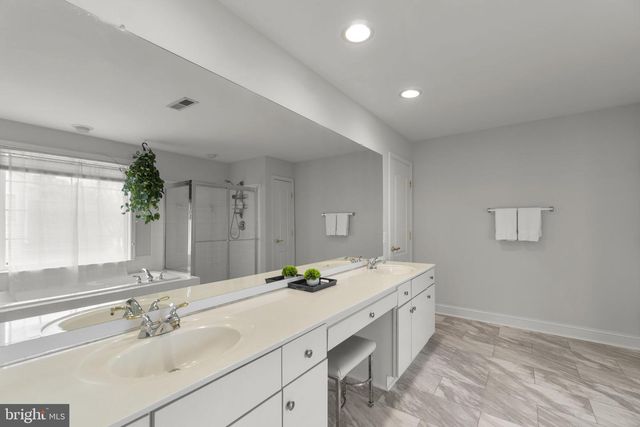 6418 ERIN DR, Clarksville, MD 21029