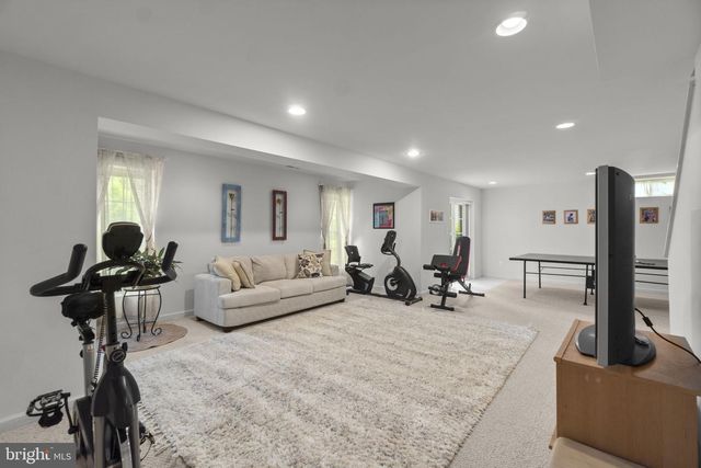6418 ERIN DR, Clarksville, MD 21029