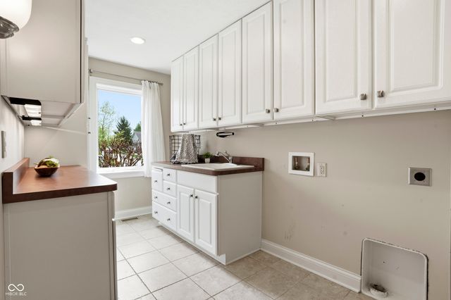 9767 Soaring Eagle Lane, Fishers, IN 46055