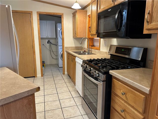 1021 St Clair St, Derry Twp, PA 15650