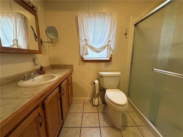 1021 St Clair St, Derry Twp, PA 15650