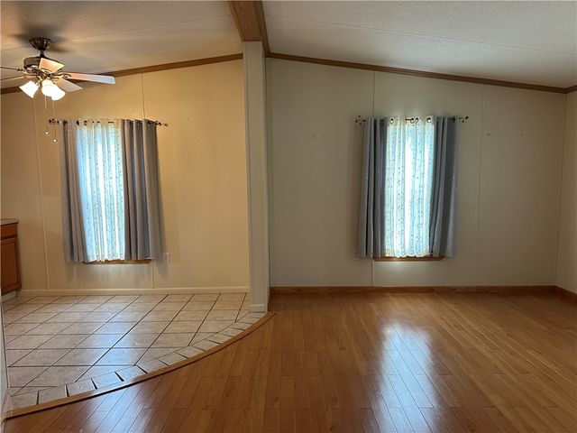 1021 St Clair St, Derry Twp, PA 15650