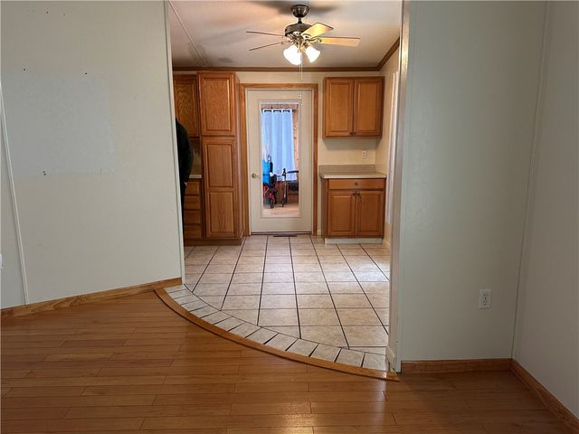 1021 St Clair St, Derry Twp, PA 15650