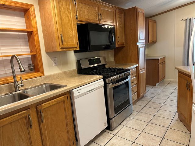1021 St Clair St, Derry Twp, PA 15650
