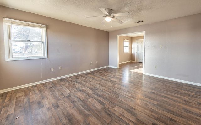 1822 State Road 2130, Smyer, TX 79367