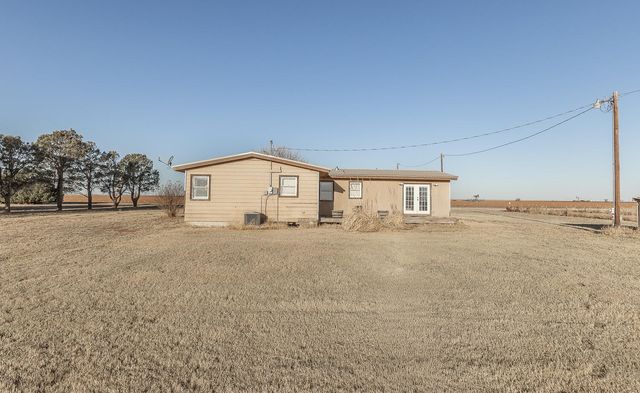 1822 State Road 2130, Smyer, TX 79367