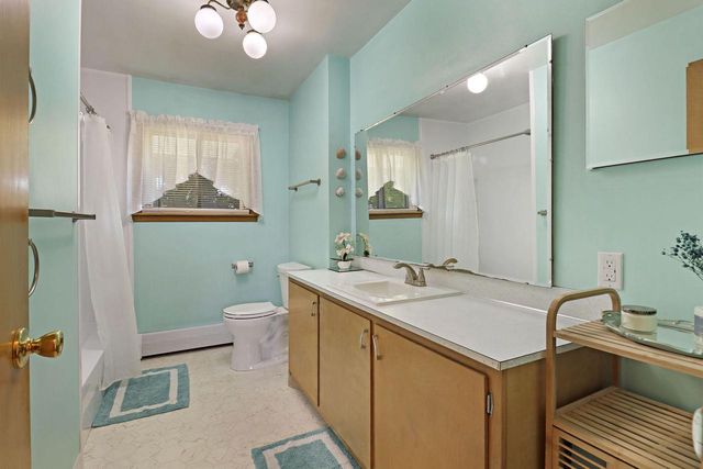 6300 104th AVENUE, Kenosha, WI 53142