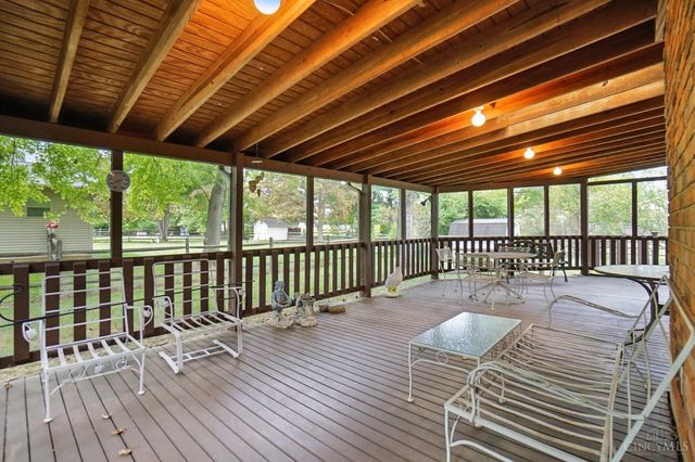 8253 Lake Ridge Drive, West Chester, OH 45069