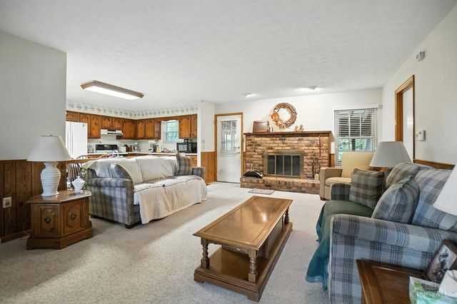 8253 Lake Ridge Drive, West Chester, OH 45069