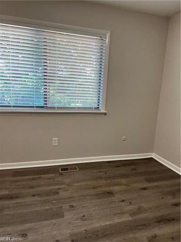 5025 Eaton Ct CT, Virginia Beach, VA 23462