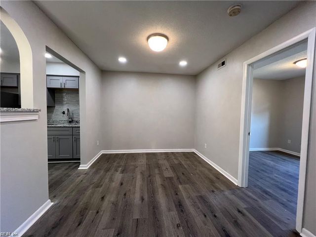 5025 Eaton Ct CT, Virginia Beach, VA 23462