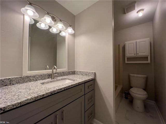 5025 Eaton Ct CT, Virginia Beach, VA 23462