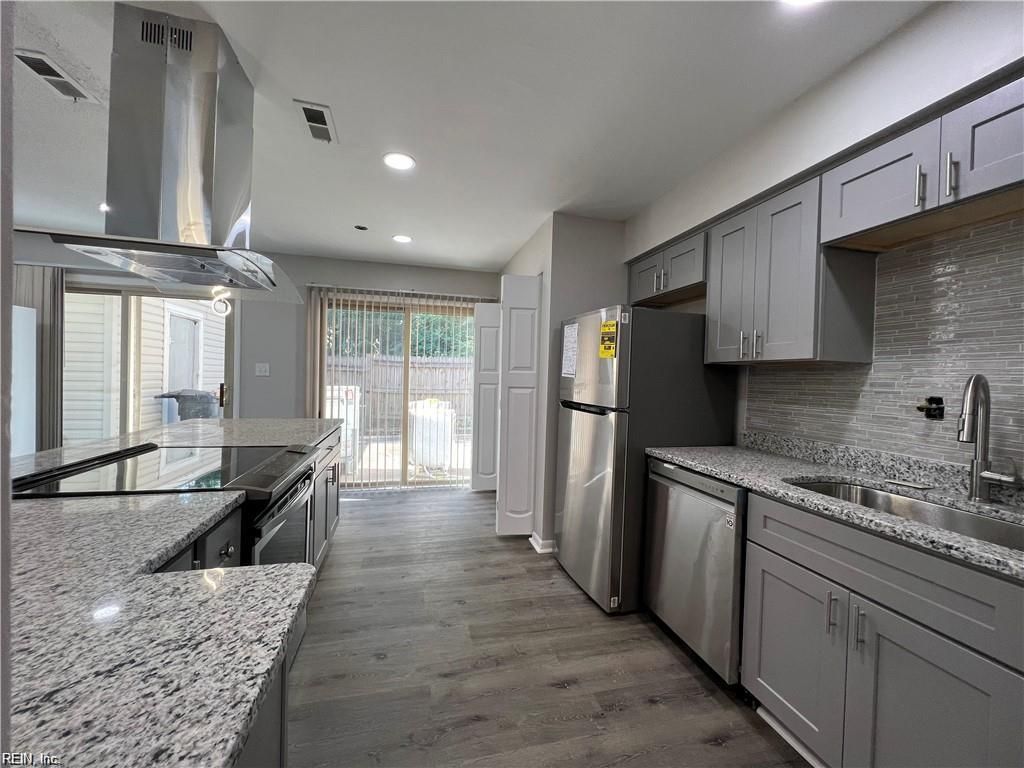 5025 Eaton Ct CT, Virginia Beach, VA 23462