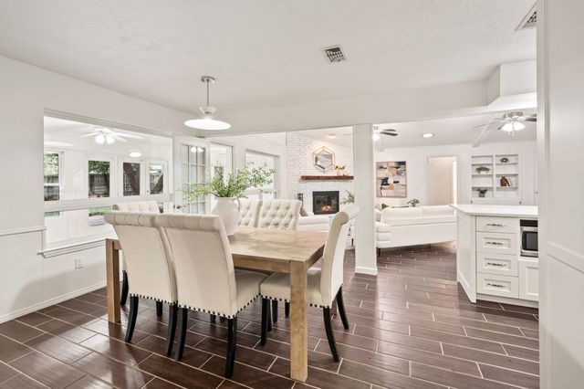 2817 Downing Court, Bedford, TX 76021