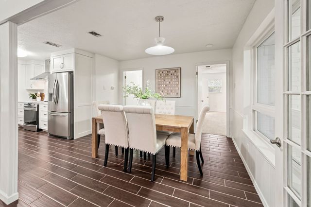 2817 Downing Court, Bedford, TX 76021