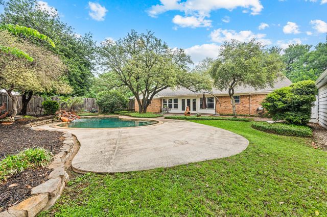 2817 Downing Court, Bedford, TX 76021