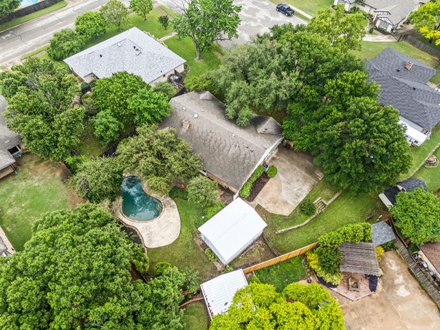 2817 Downing Court, Bedford, TX 76021