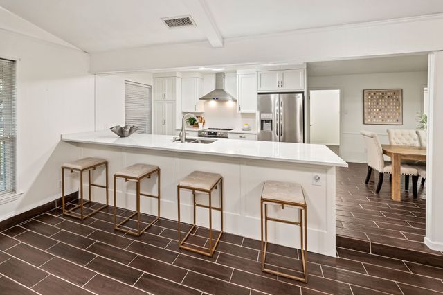 2817 Downing Court, Bedford, TX 76021