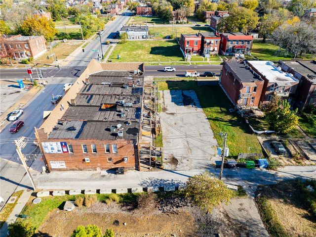 2816 N Vandeventer Avenue, St Louis, MO 63107