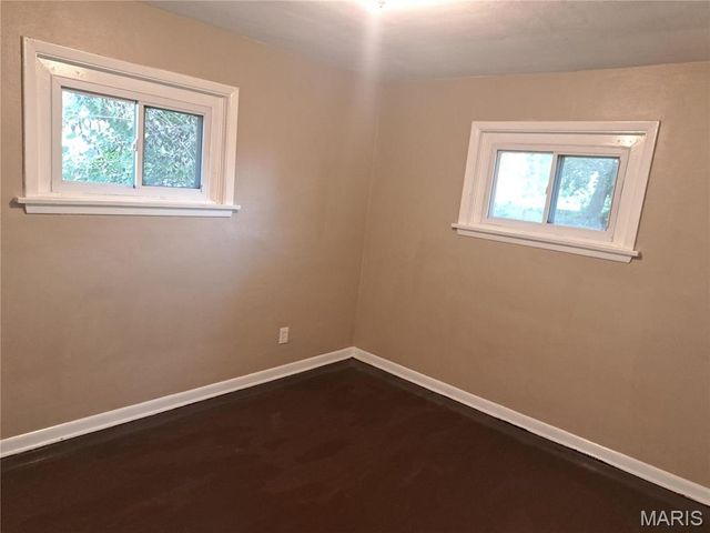 6933 Berkridge Court, Hazelwood, MO 63042