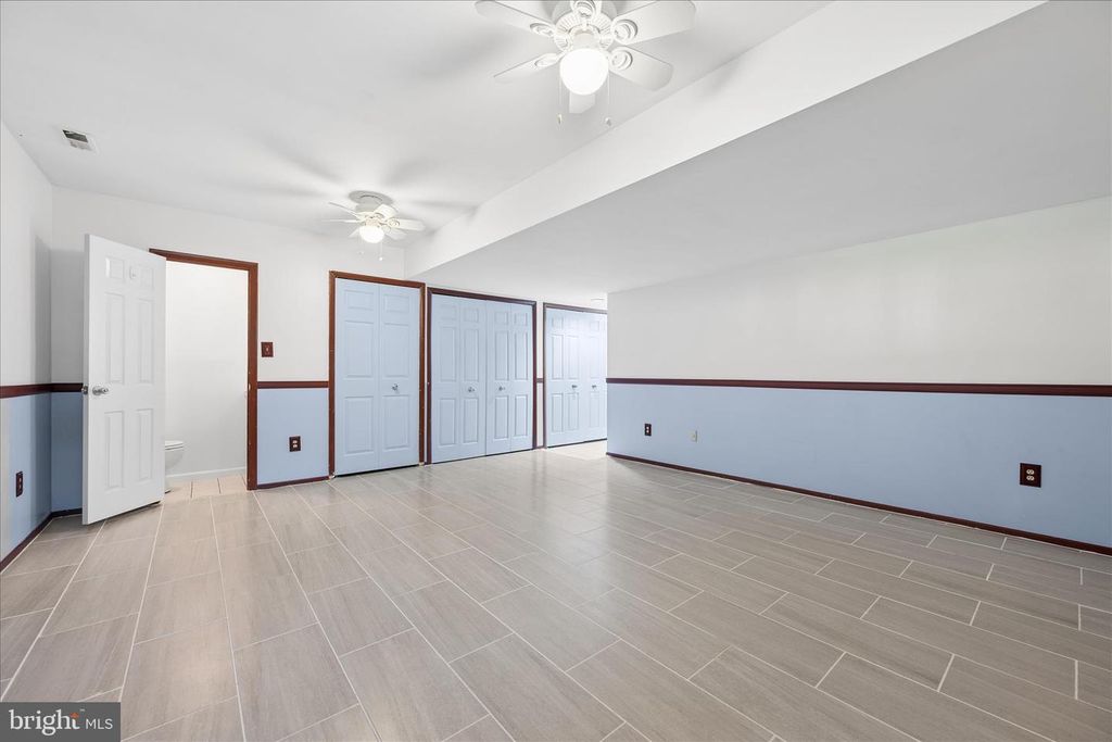 Image 47 of property listing at 7808 OLD HOLLOW LN NW, Ellicott City, MD 21043