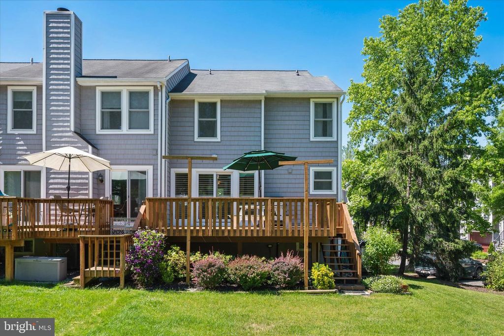 Image 51 of property listing at 7808 OLD HOLLOW LN NW, Ellicott City, MD 21043
