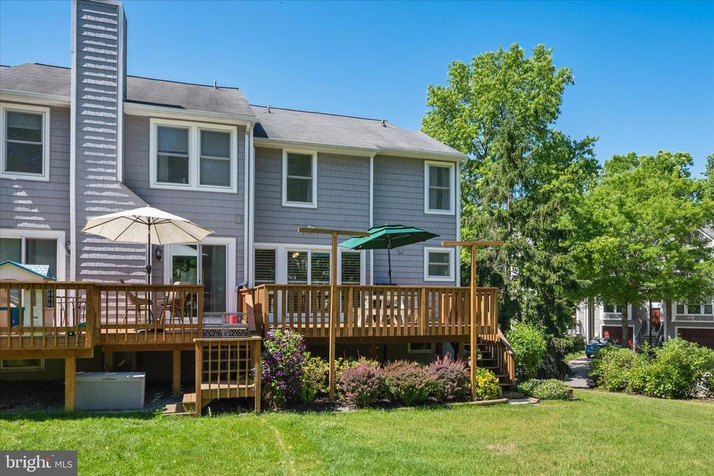Image 52 of property listing at 7808 OLD HOLLOW LN NW, Ellicott City, MD 21043