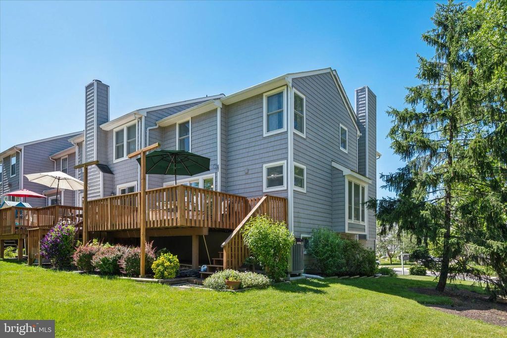 Image 53 of property listing at 7808 OLD HOLLOW LN NW, Ellicott City, MD 21043