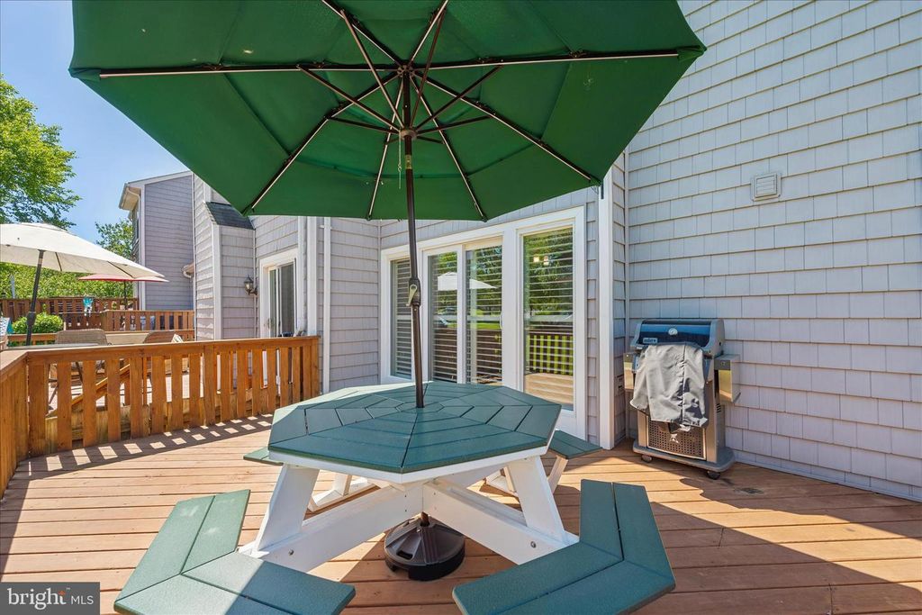 Image 55 of property listing at 7808 OLD HOLLOW LN NW, Ellicott City, MD 21043