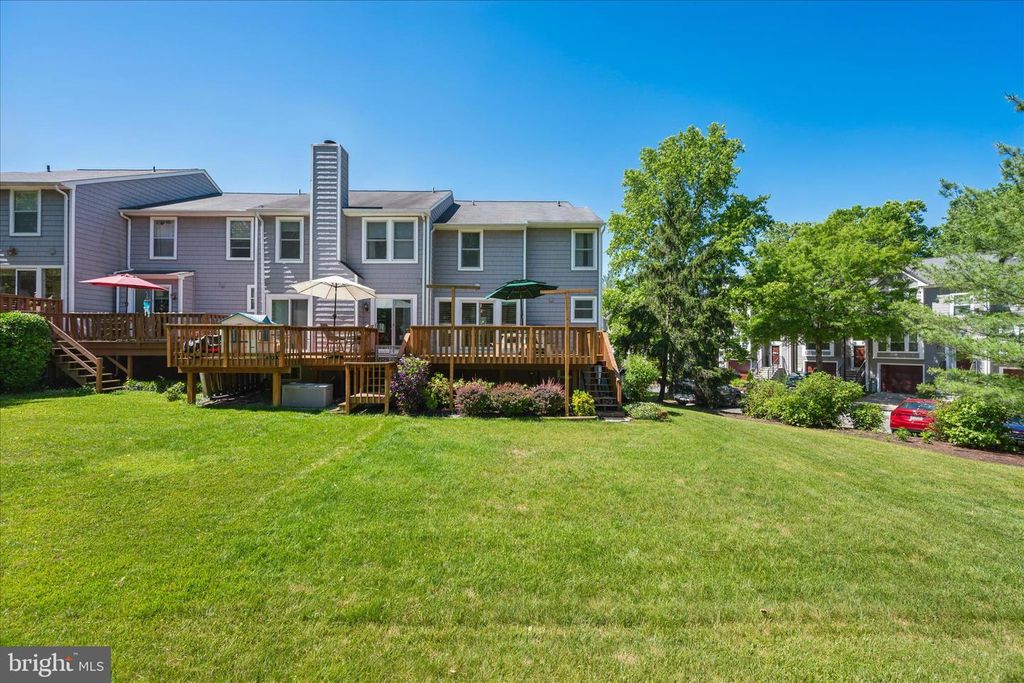 Image 61 of property listing at 7808 OLD HOLLOW LN NW, Ellicott City, MD 21043