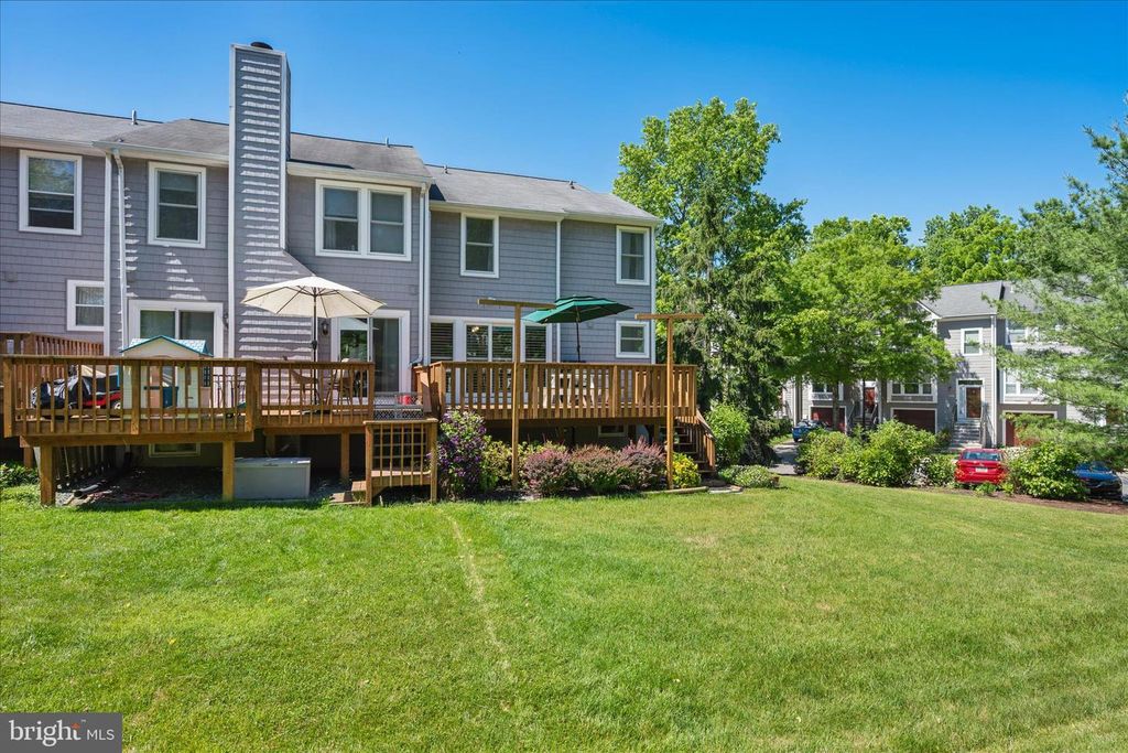 Image 63 of property listing at 7808 OLD HOLLOW LN NW, Ellicott City, MD 21043