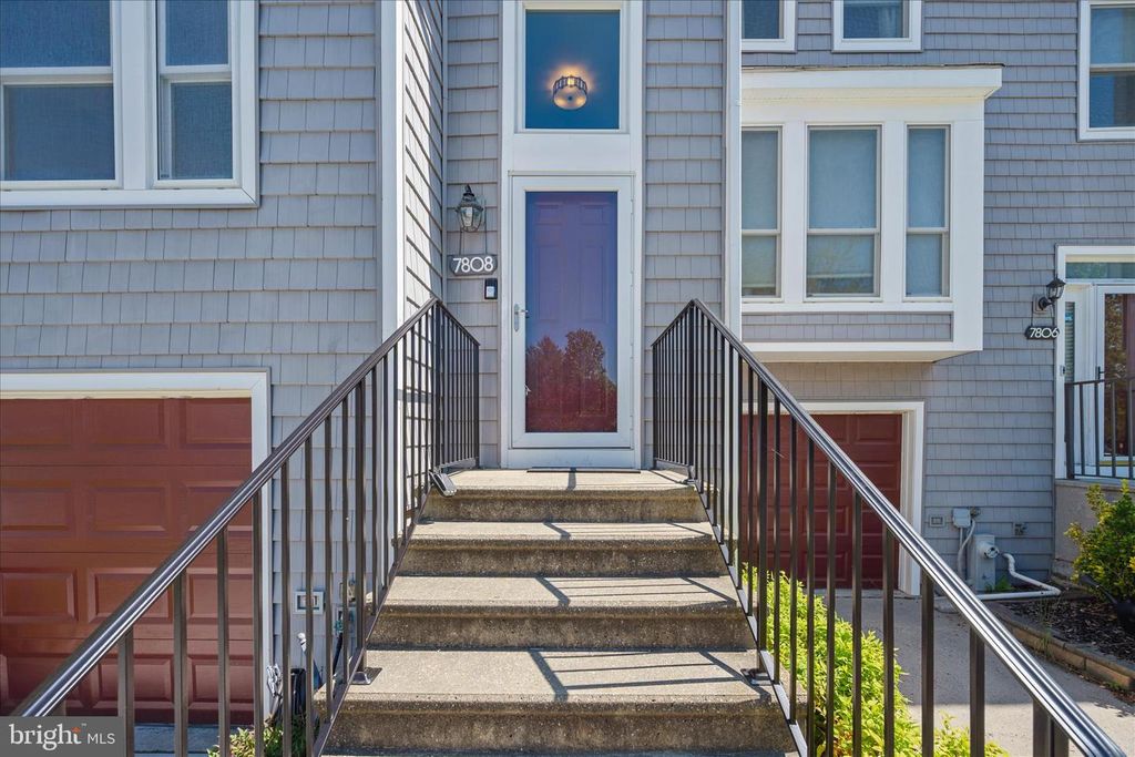 Image 65 of property listing at 7808 OLD HOLLOW LN NW, Ellicott City, MD 21043