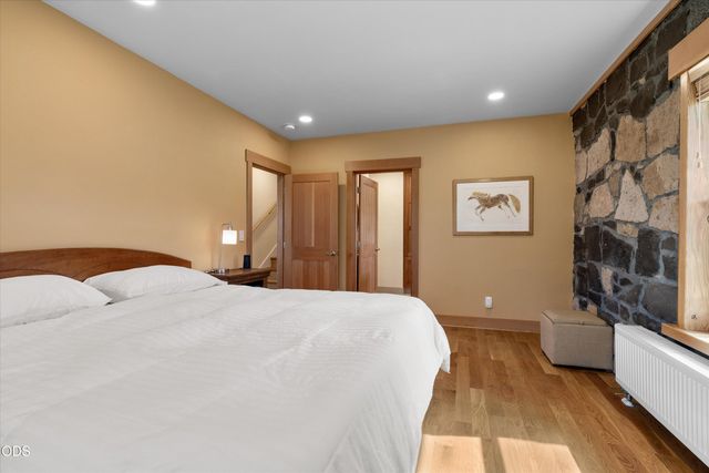 61859 Dobbin Road, Bend, OR 97702