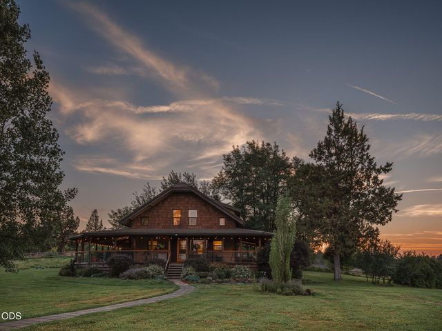 61859 Dobbin Road, Bend, OR 97702