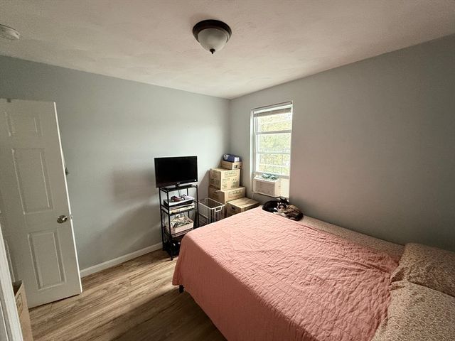 131-133 Ledge St 2R, Providence, RI 02904