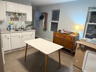 131-133 Ledge St 2R, Providence, RI 02904
