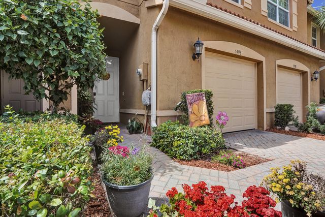 5796 Monterra Club Drive, Lake Worth, FL 33463