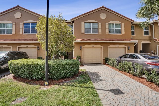5796 Monterra Club Drive, Lake Worth, FL 33463