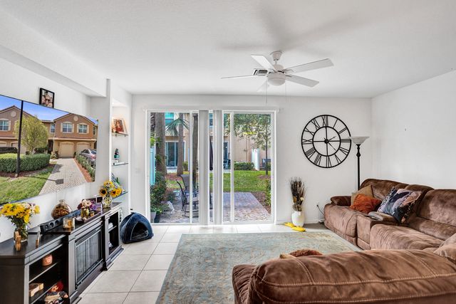 5796 Monterra Club Drive, Lake Worth, FL 33463