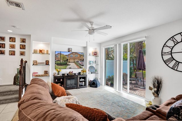 5796 Monterra Club Drive, Lake Worth, FL 33463