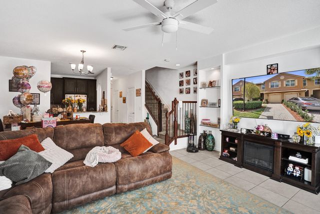 5796 Monterra Club Drive, Lake Worth, FL 33463