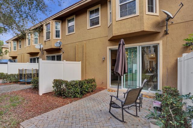 5796 Monterra Club Drive, Lake Worth, FL 33463