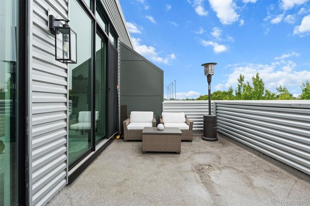 100 N CENTER Street 404, Royal Oak, MI 48067